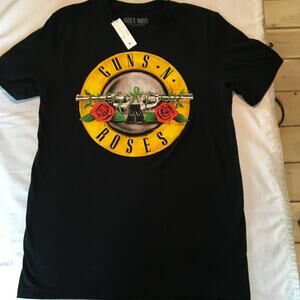 NWT Guns N' Roses Black T-shirt Small